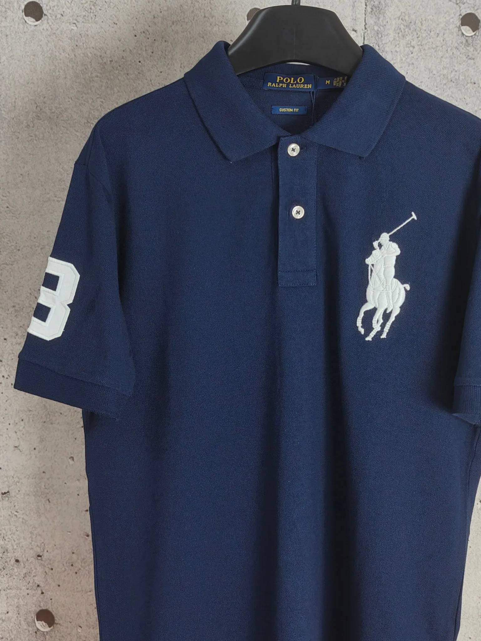 P180 Ralph Lauren large embroidered polo shirt with lapel and short sleeves. High-end quality. Complete with three labels, comfortable and breathable, classic and simple, exquisite and fashionable. The details show high-end quality. Color: black, white, gray, navy. Size: M-XXL